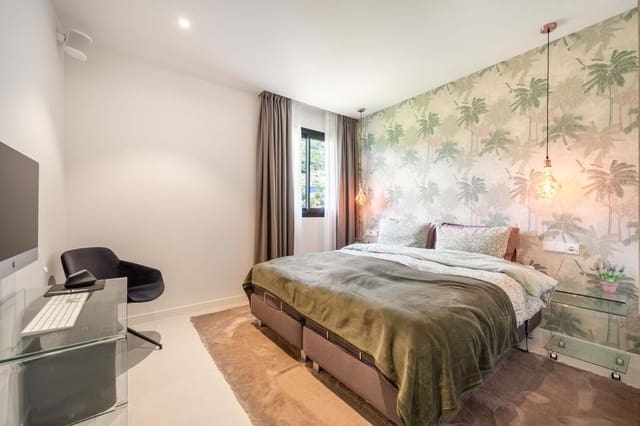 2 makuuhuone Huoneisto myytävänä paikassa Fuengirola mukana uima-altaan 
autotalli - 659 000 € (Ref: 9016606)