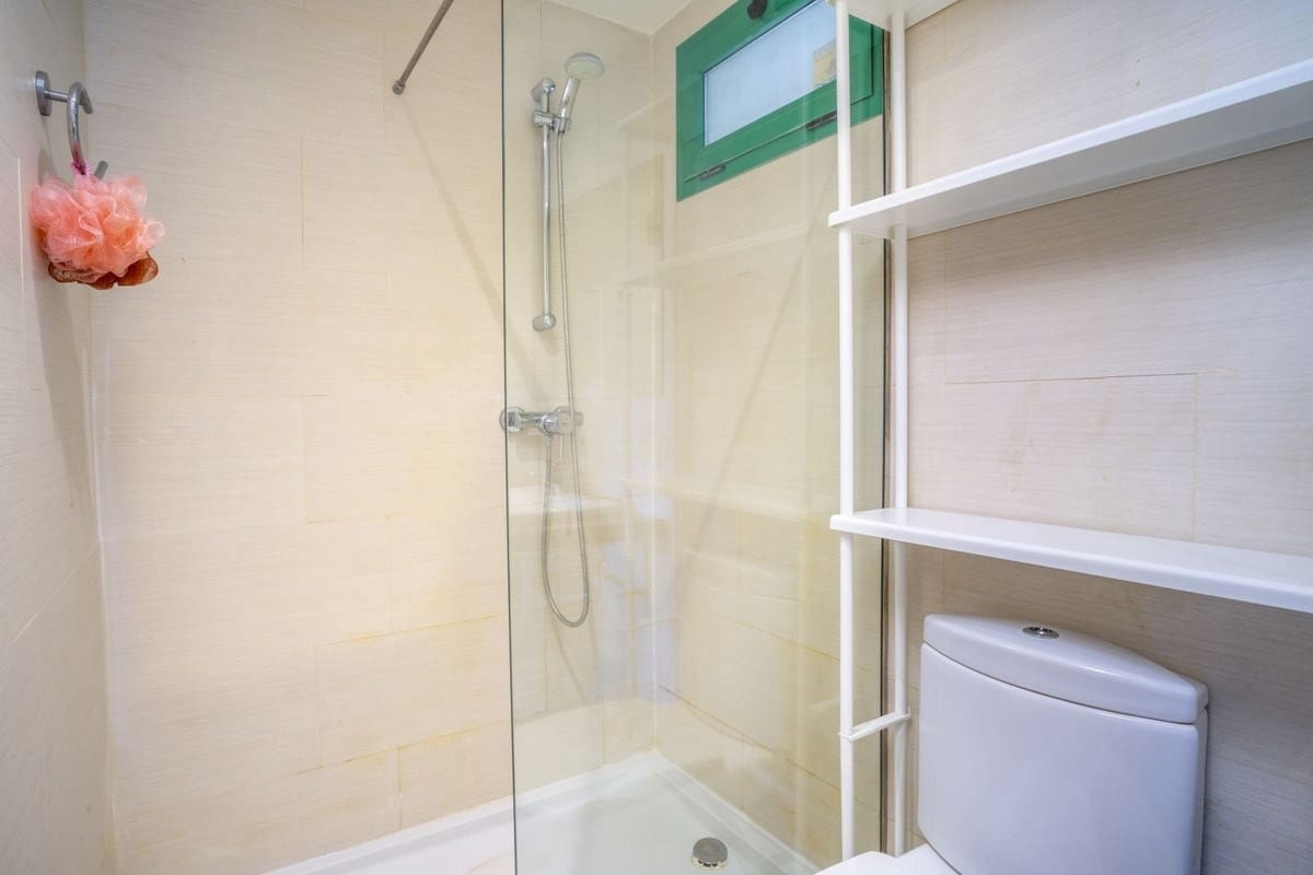 2 bedroom Apartment for sale in Estepona with pool garage - € 339,000 (Ref: 9022885)