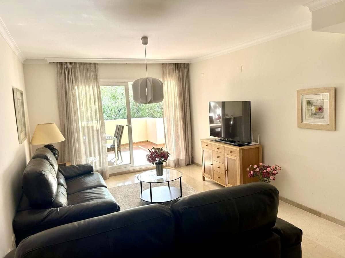 Apartamento de 2 habitaciones en Marbella en venta con piscina garaje - 350.000 € (Ref: 9024029)