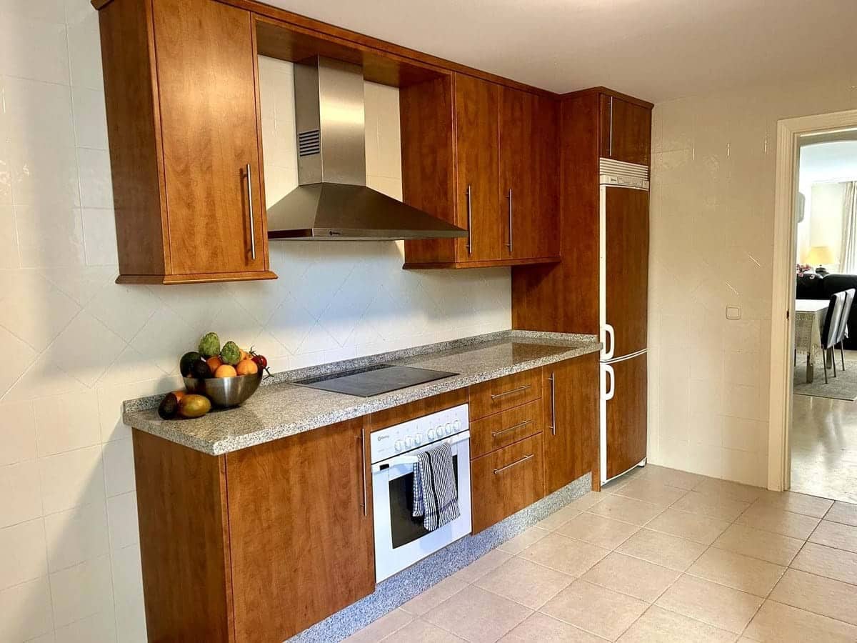 Apartamento de 2 habitaciones en Marbella en venta con piscina garaje - 350.000 € (Ref: 9024029)