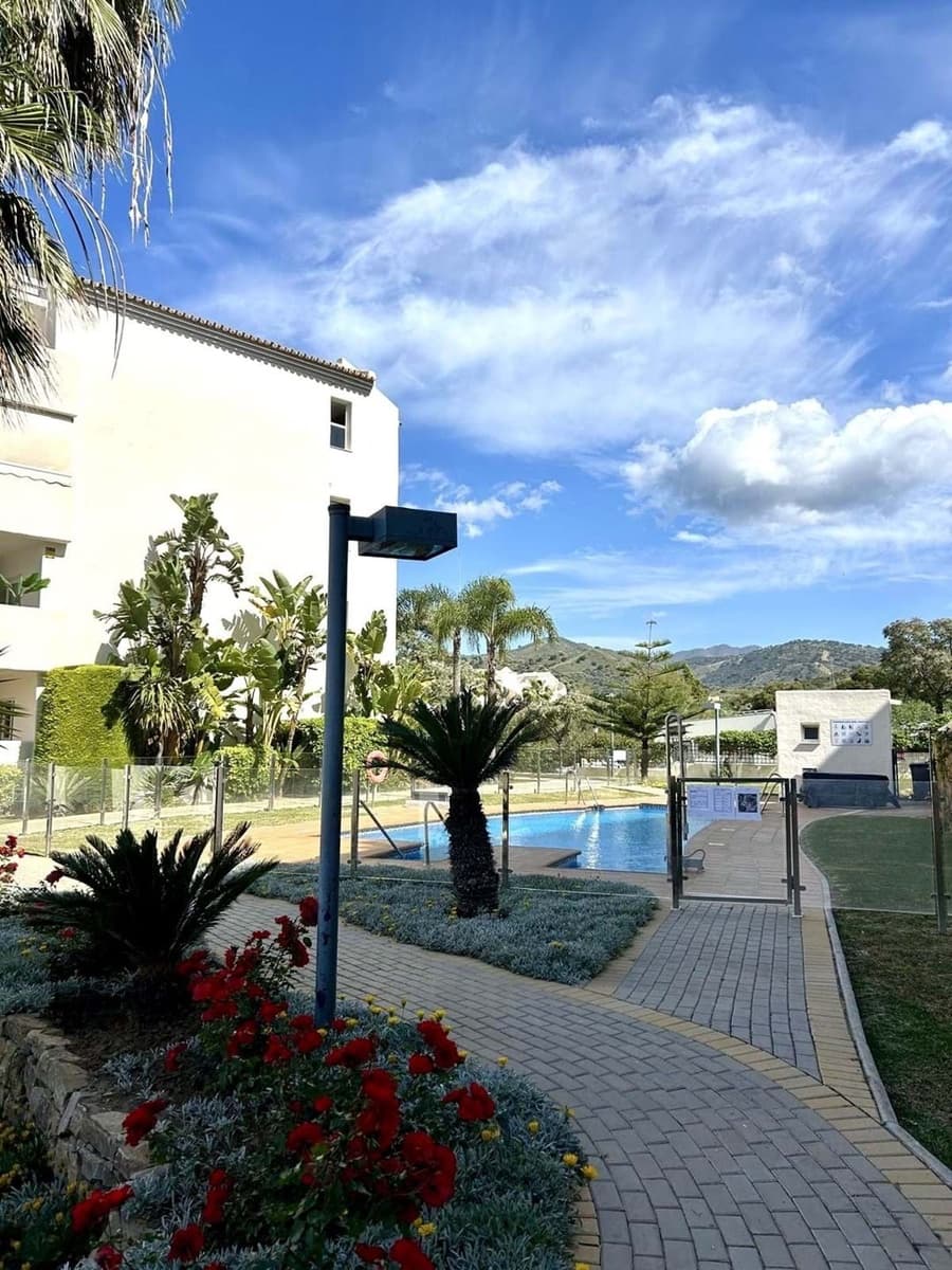 Apartamento de 2 habitaciones en Marbella en venta con piscina garaje - 350.000 € (Ref: 9024029)