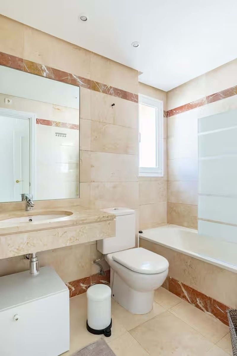 2 bedroom Apartment for sale in Mijas with pool garage - € 280,000 (Ref: 9024034)