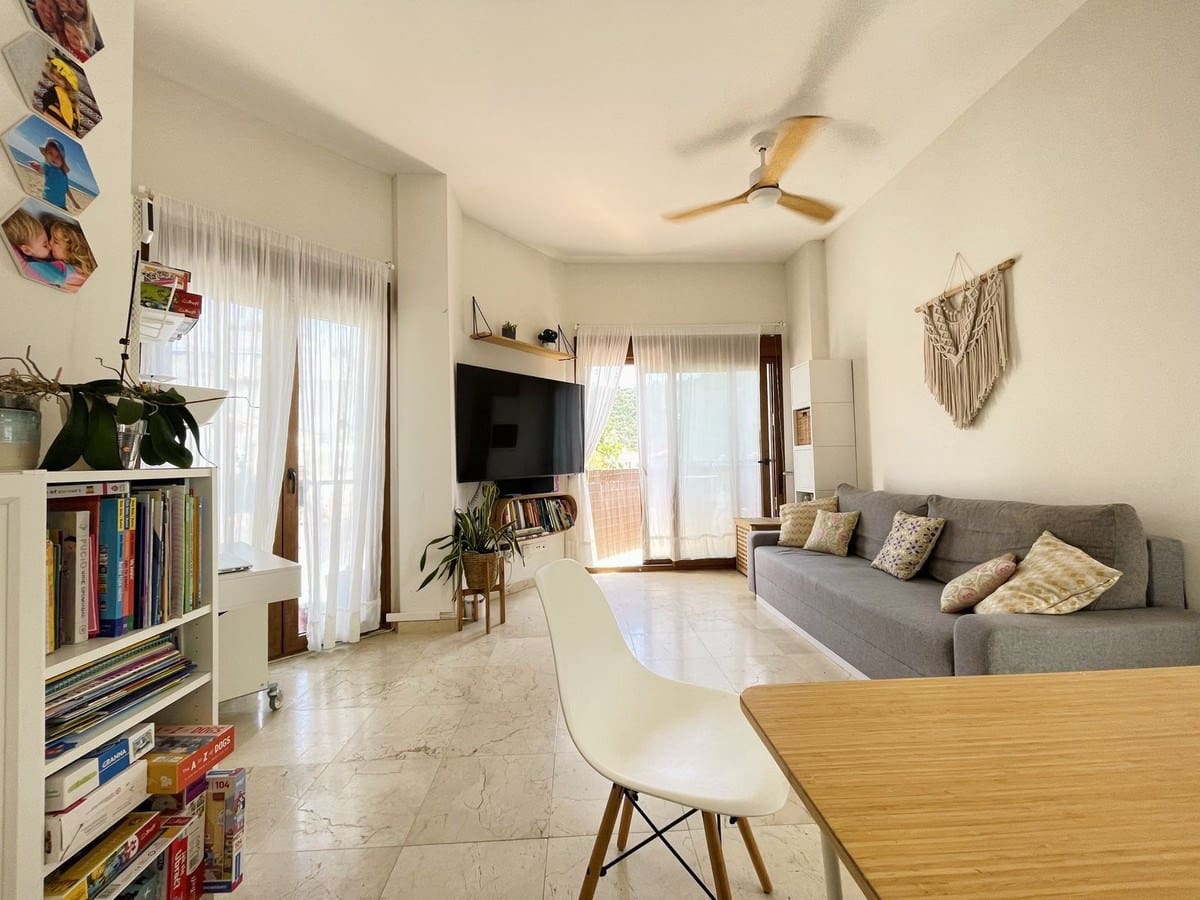 2 bedroom Apartment for sale in Benahavis with pool garage - € 275,000 (Ref: 9029259)