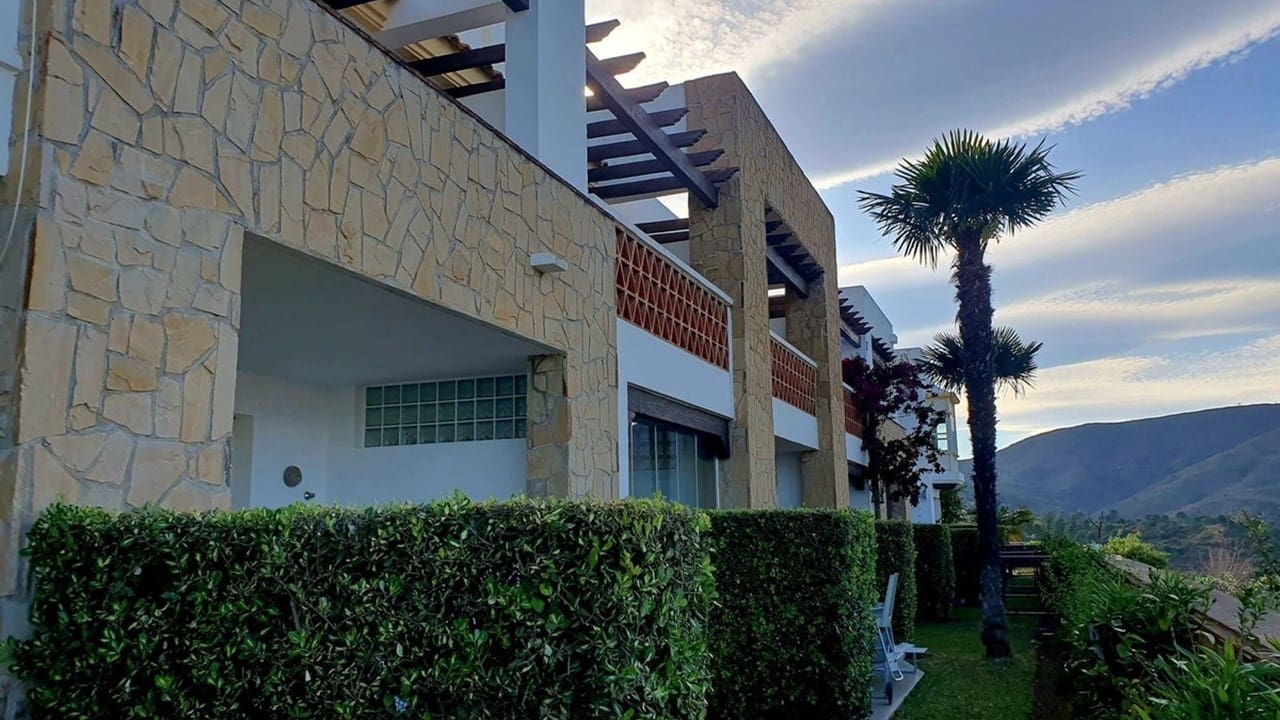 3 bedroom Townhouse for sale in Mijas with pool garage - € 535,000 (Ref: 9030776)