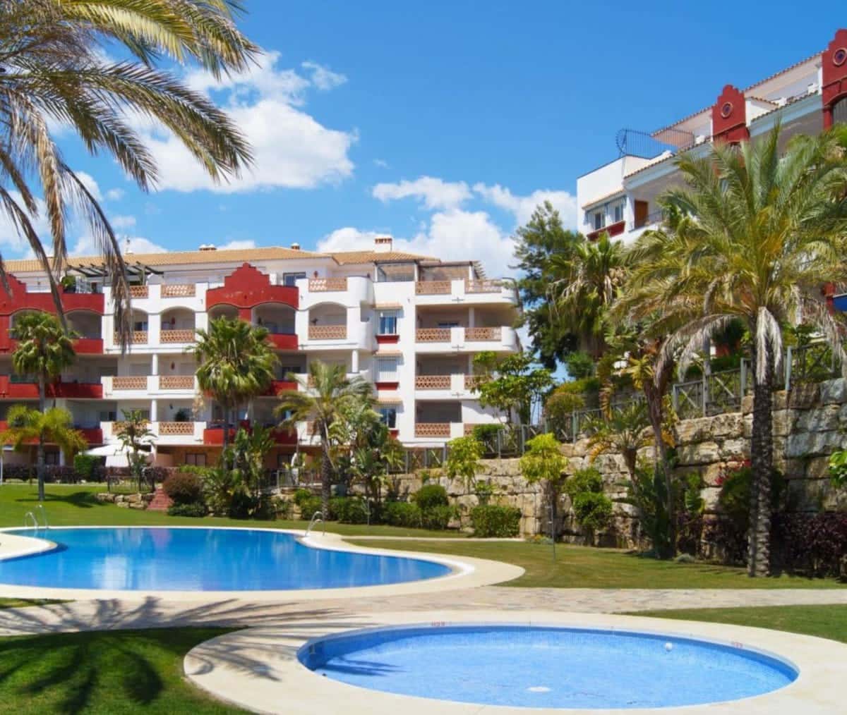 2 bedroom Apartment for sale in Mijas with pool garage - € 289,000 (Ref: 9046338)