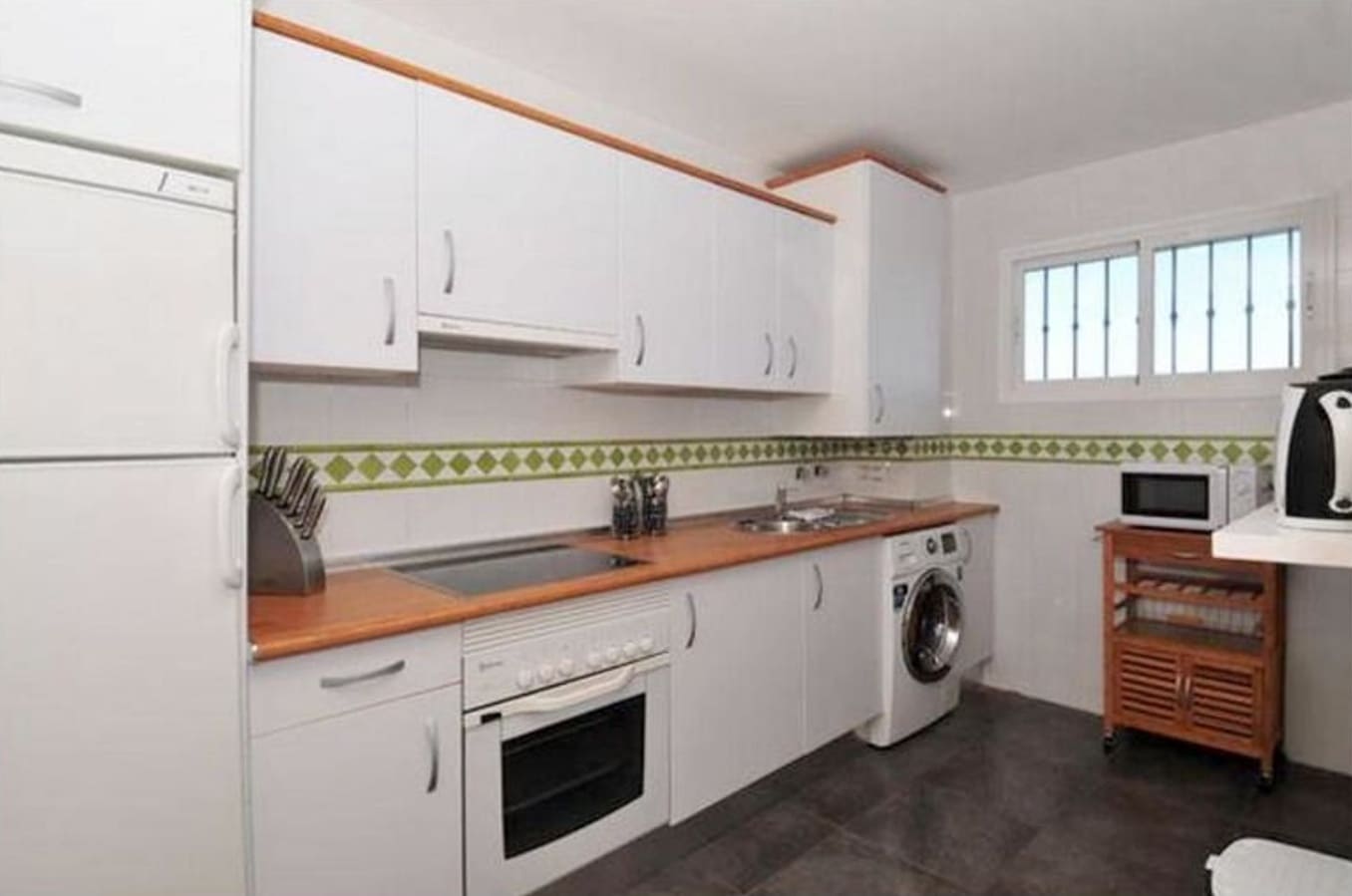 2 bedroom Apartment for sale in Mijas with pool garage - € 289,000 (Ref: 9046338)