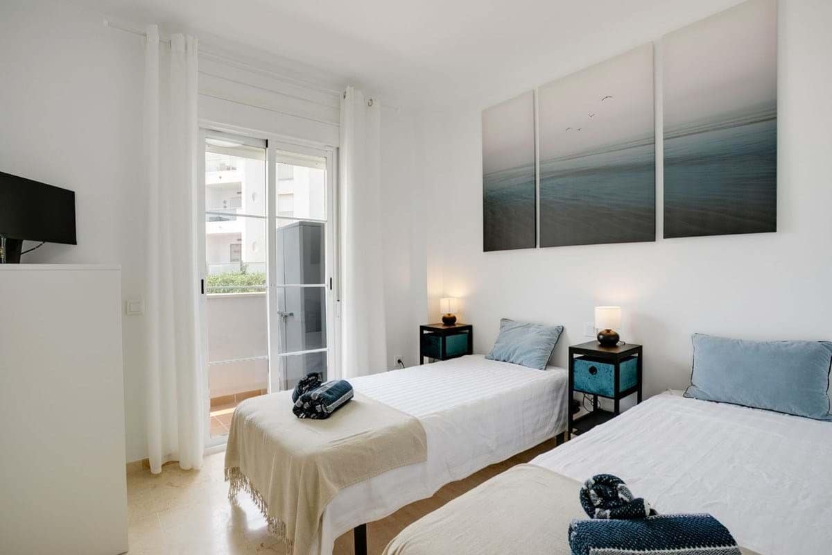 3 bedroom Apartment for sale in Manilva with pool - € 275,000 (Ref: 9057210)