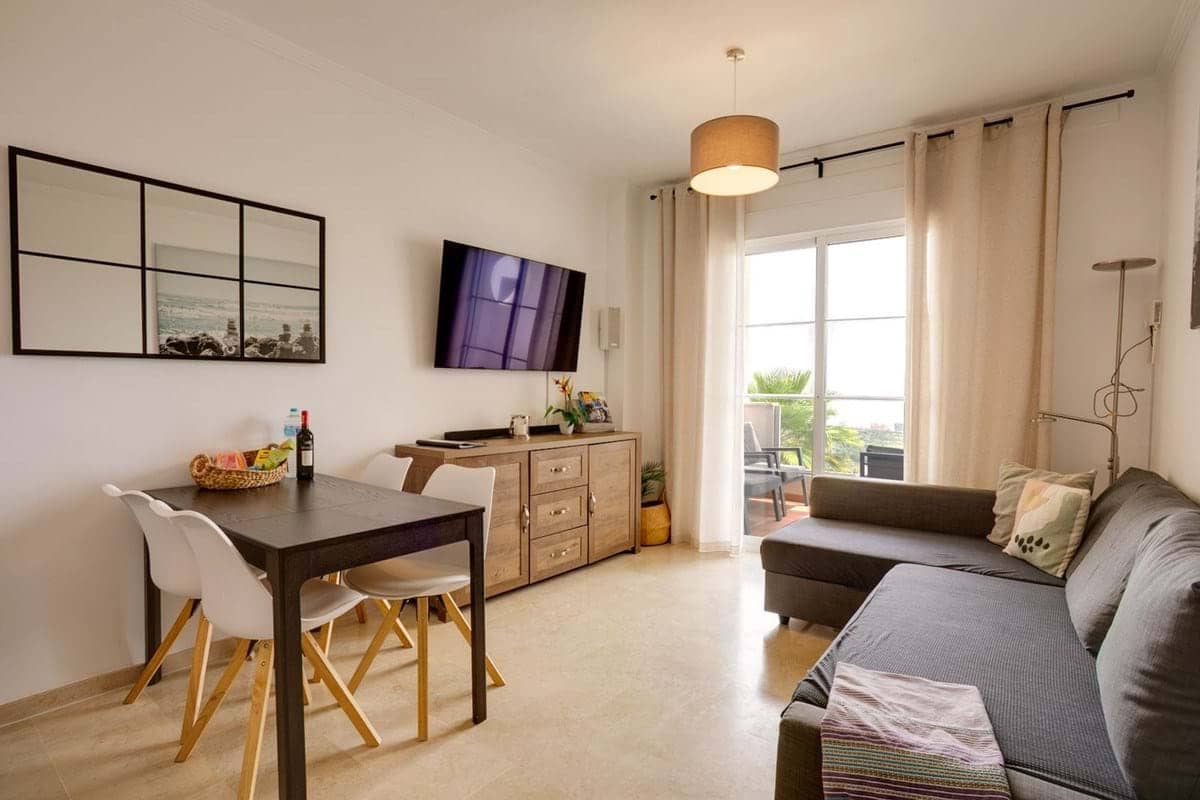 3 bedroom Apartment for sale in Manilva with pool - € 275,000 (Ref: 9057210)
