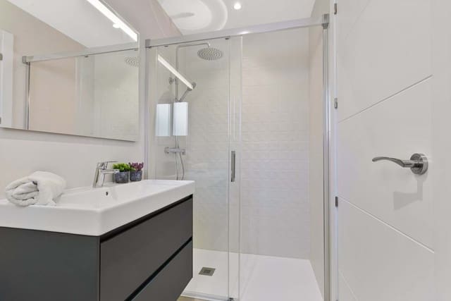 Apartamento de 3 habitaciones en Fuengirola en venta con garaje - 360.027 € (Ref: 9057213)