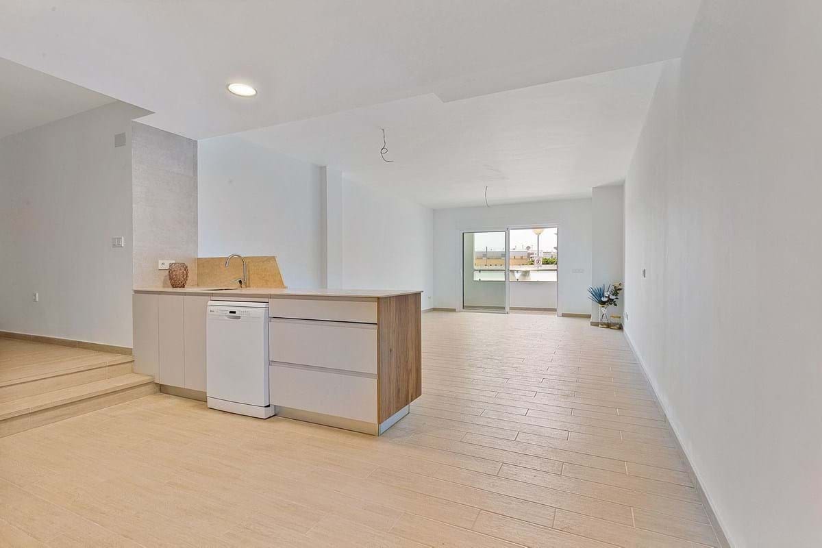 Apartamento de 3 habitaciones en Fuengirola en venta con garaje - 360.027 € (Ref: 9057213)