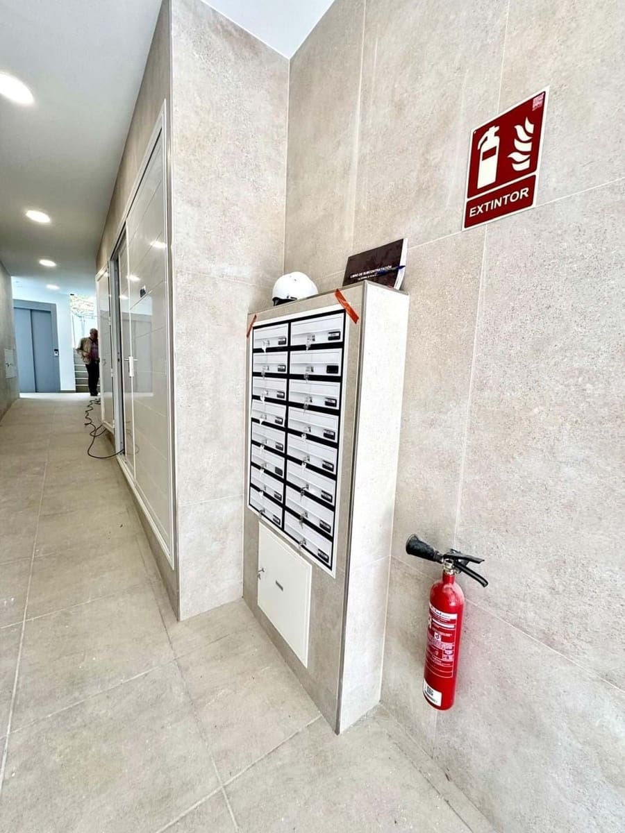 Apartamento de 3 habitaciones en Fuengirola en venta con garaje - 360.027 € (Ref: 9057213)