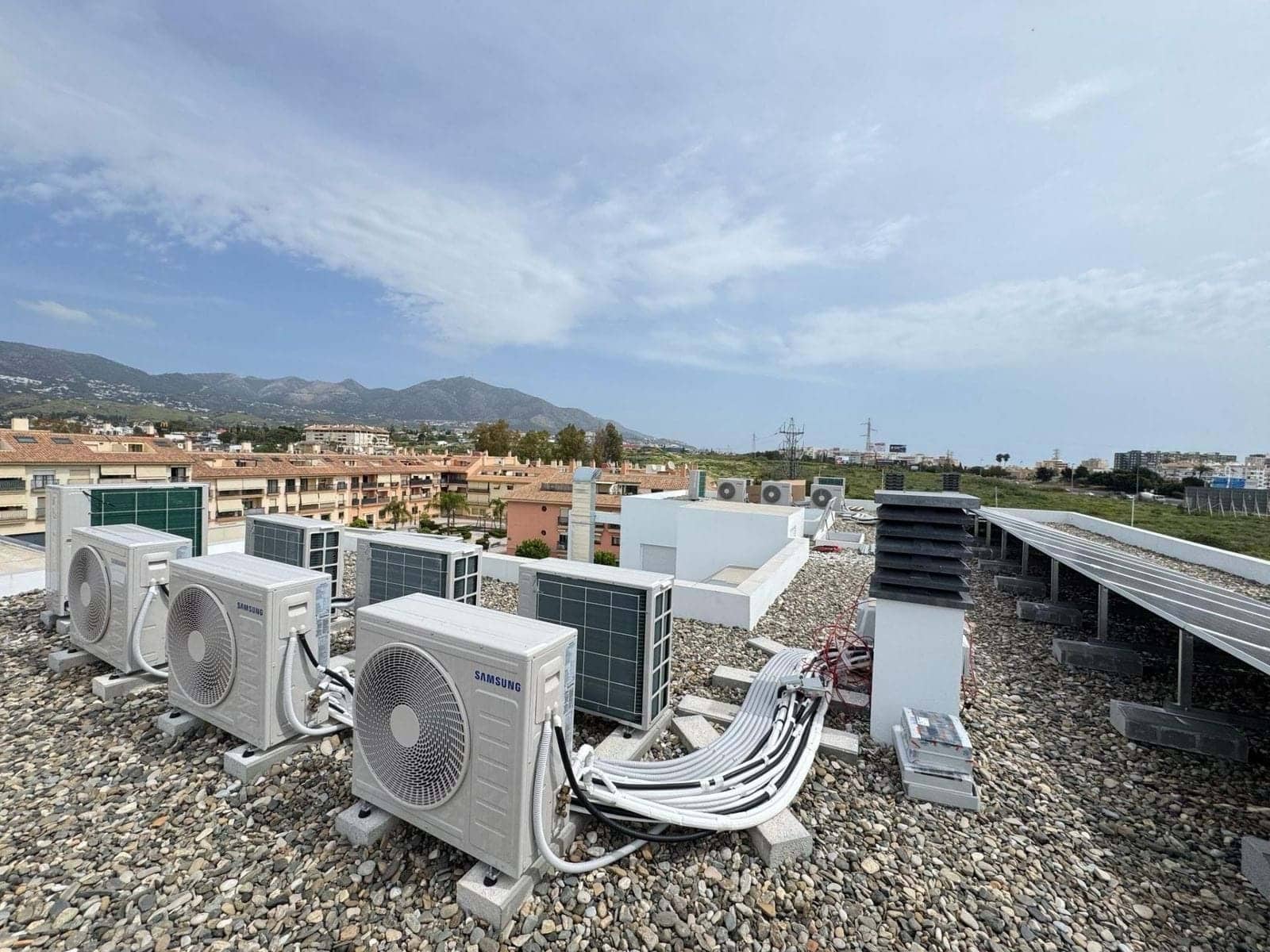 Apartamento de 3 habitaciones en Fuengirola en venta con garaje - 360.027 € (Ref: 9057213)