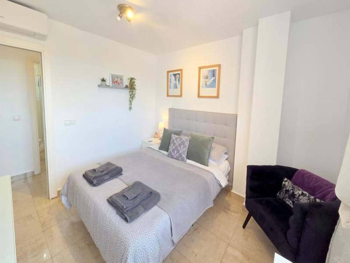 3 soverom Leilighet til salgs i La Duquesa / Puerto de la Duquesa med svømmebasseng garasje - € 295 000 (Ref: 9062104)