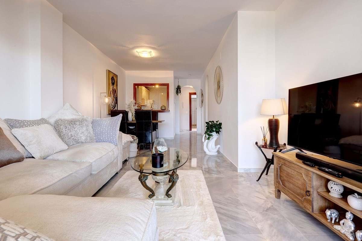 2 bedroom Apartment for sale in Mijas with pool garage - € 359,995 (Ref: 9116580)