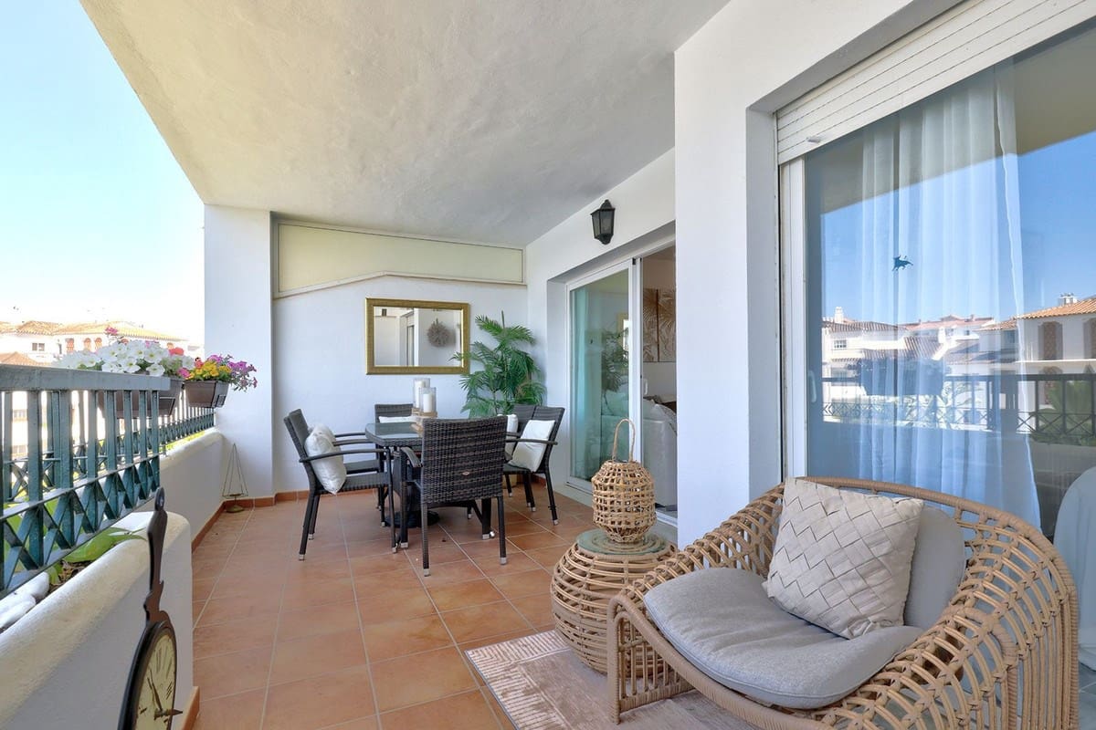2 bedroom Apartment for sale in Mijas with pool garage - € 359,995 (Ref: 9116580)