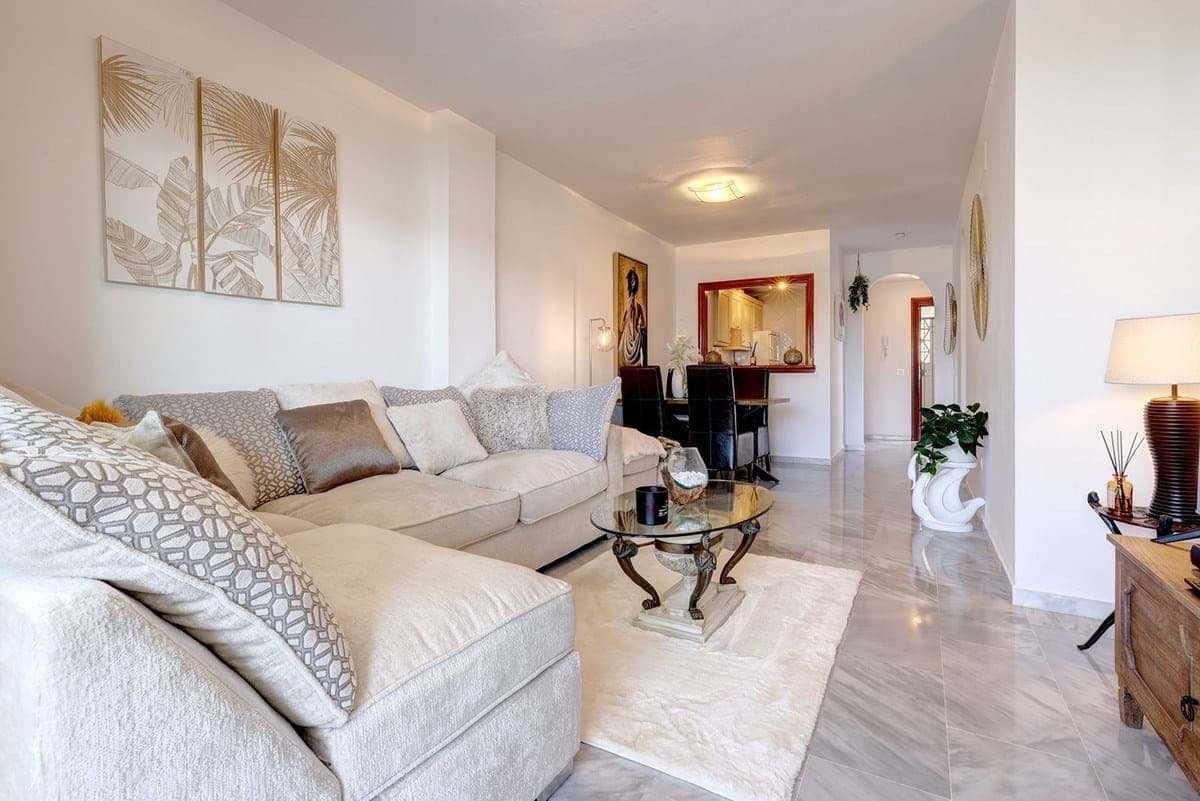 2 bedroom Apartment for sale in Mijas with pool garage - € 359,995 (Ref: 9116580)