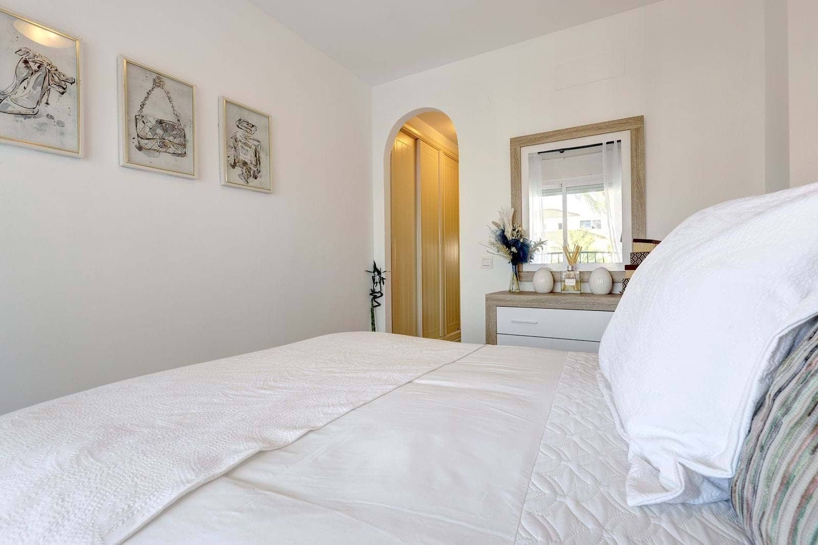 2 bedroom Apartment for sale in Mijas with pool garage - € 359,995 (Ref: 9116580)