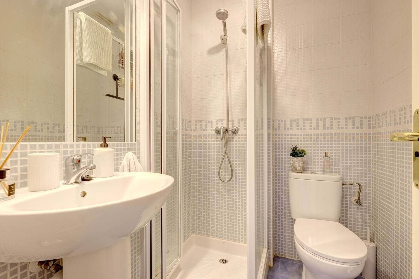 2 bedroom Apartment for sale in Mijas with pool garage - € 359,995 (Ref: 9116580)