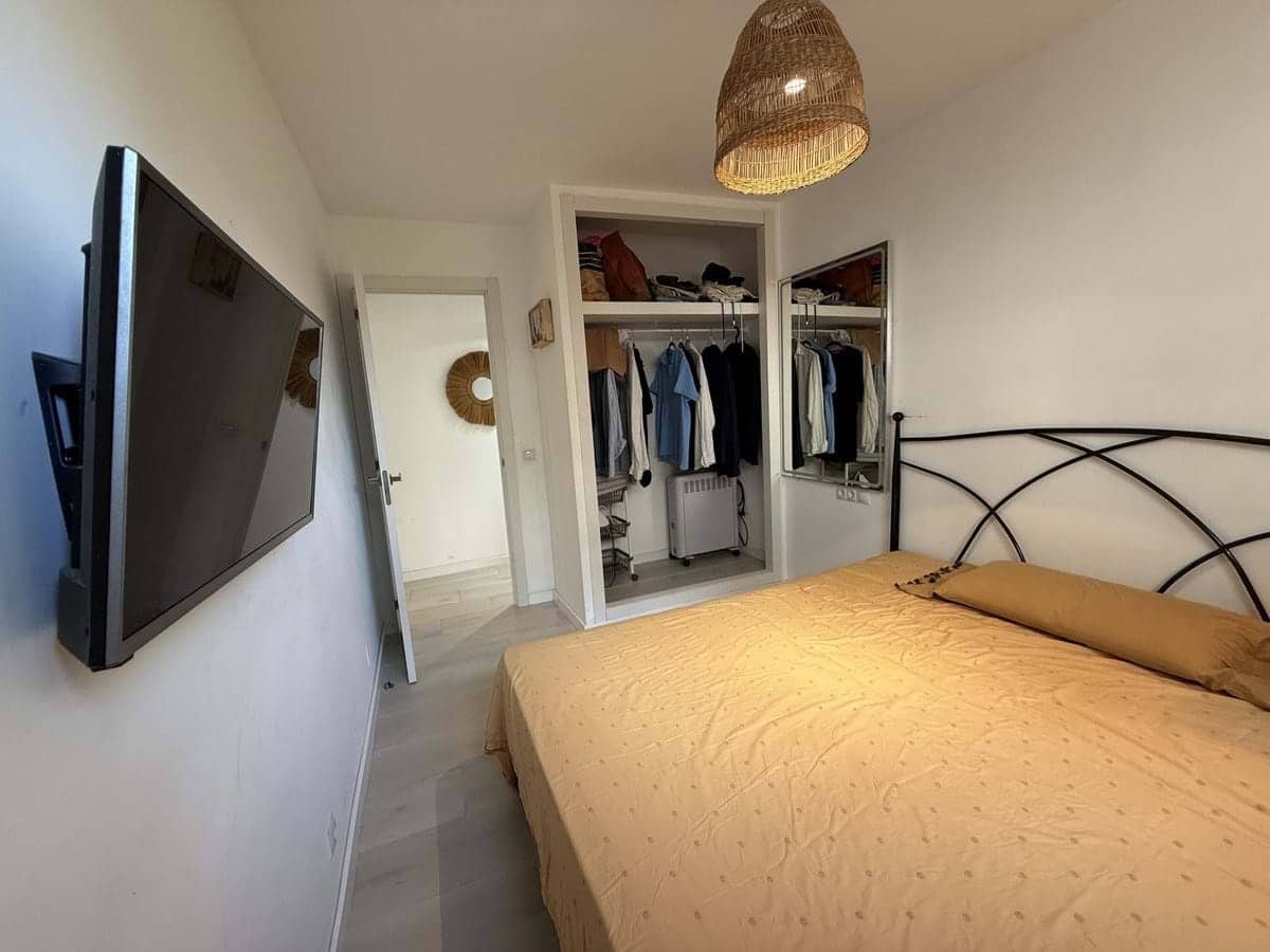 3 bedroom Apartment for sale in Estepona with pool garage - € 299,000 (Ref: 9123543)