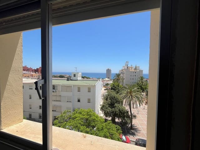 4 bedroom Apartment for sale in Estepona with garage - € 287,000 (Ref: 9129456)