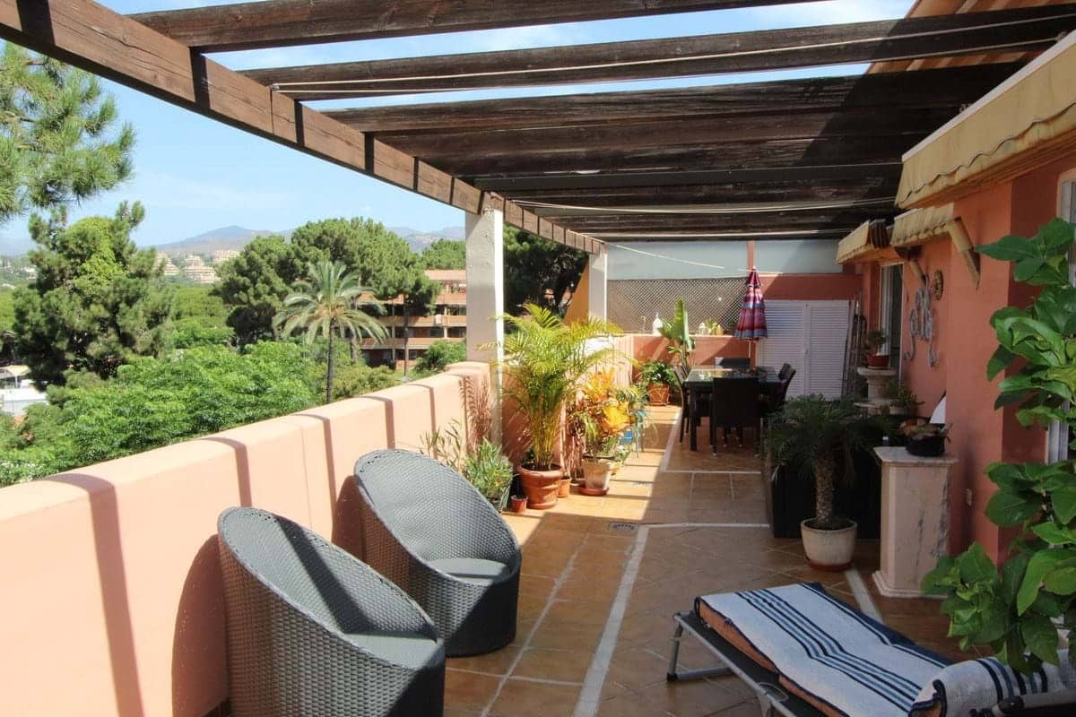 2 bedroom Apartment for sale in Marbella with pool garage - € 455,000 (Ref: 9130212)