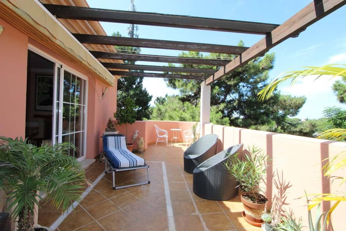 2 bedroom Apartment for sale in Marbella with pool garage - € 455,000 (Ref: 9130212)