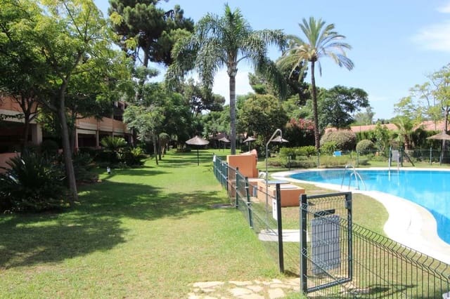 2 bedroom Apartment for sale in Marbella with pool garage - € 455,000 (Ref: 9130212)