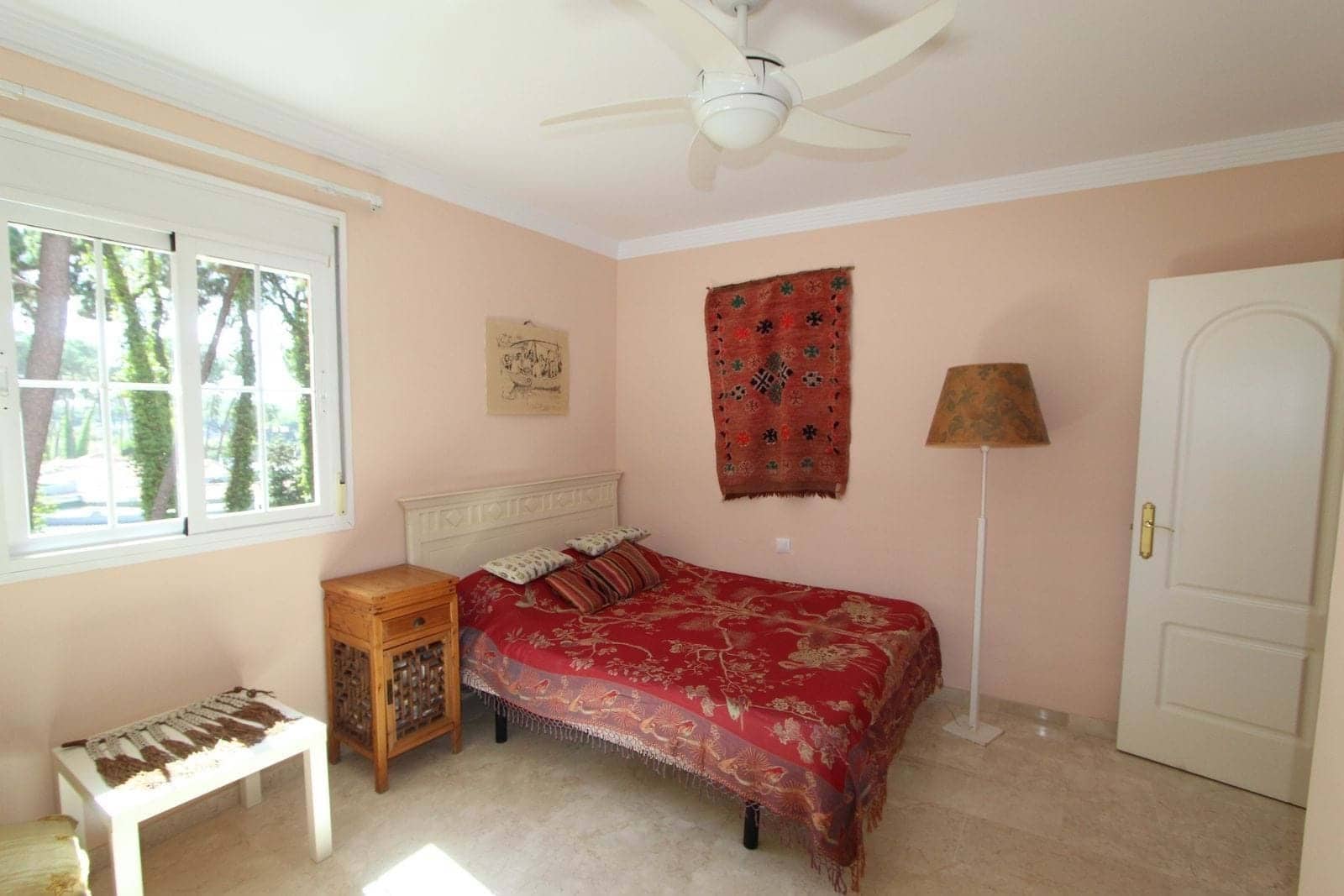 2 bedroom Apartment for sale in Marbella with pool garage - € 455,000 (Ref: 9130212)