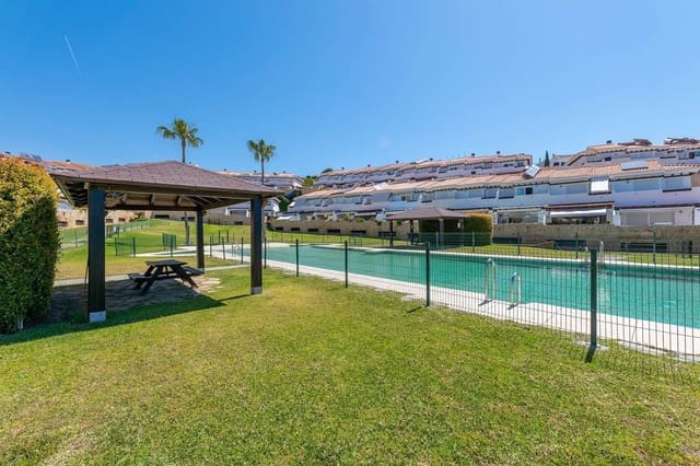 3 soverom Hus til salgs i Mijas med svømmebasseng garasje - € 490 000 (Ref: 9142609)