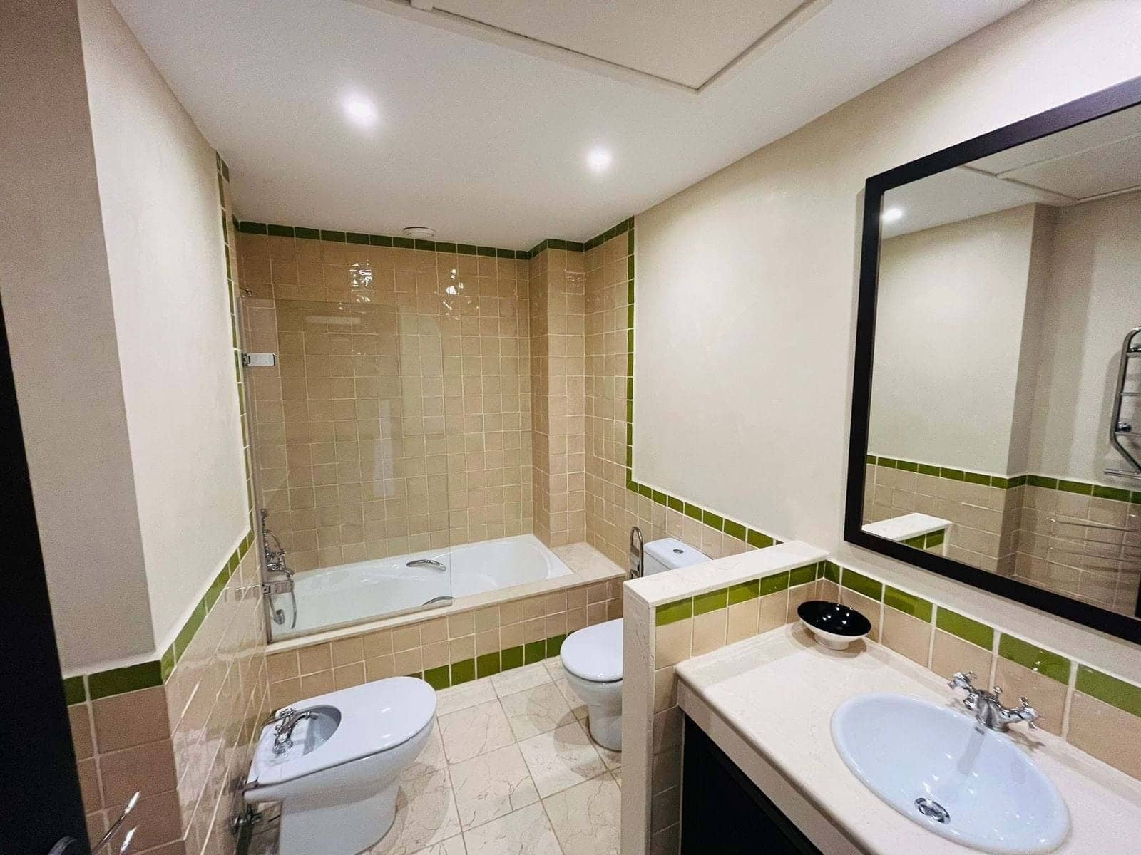 3 soverom Villa til salgs i Cadiz by med svømmebasseng garasje - € 695 000 (Ref: 9143727)