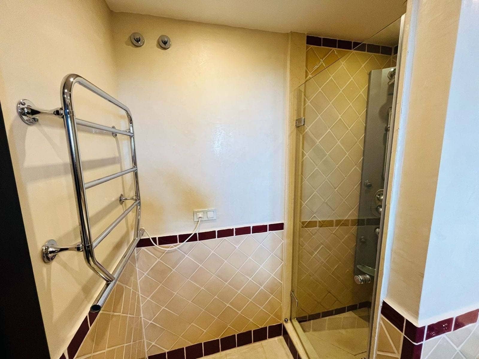 3 soverom Villa til salgs i Cadiz by med svømmebasseng garasje - € 695 000 (Ref: 9143727)