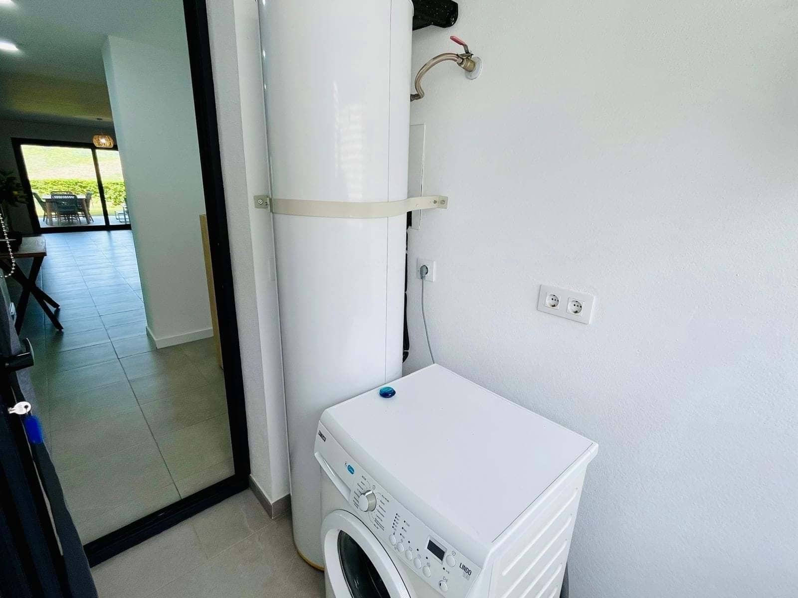 2 bedroom Apartment for sale in Casares with pool garage - € 429,000 (Ref: 9143728)