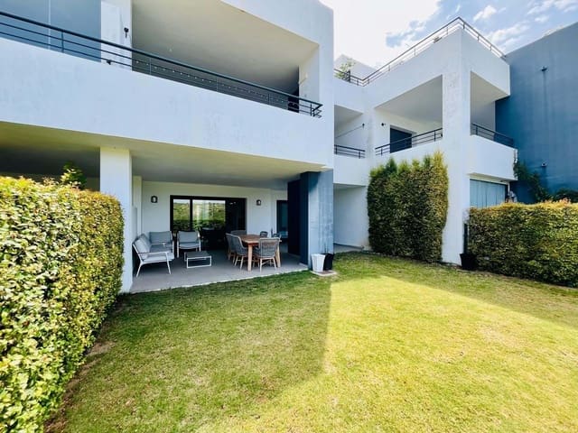 Apartamento de 2 habitaciones en Casares en venta con piscina garaje - 429.000 € (Ref: 9143728)