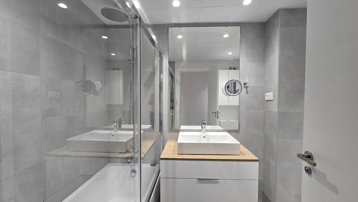 Apartamento de 3 habitaciones en New Golden Mile en venta con piscina garaje - 514.000 € (Ref: 9144505)