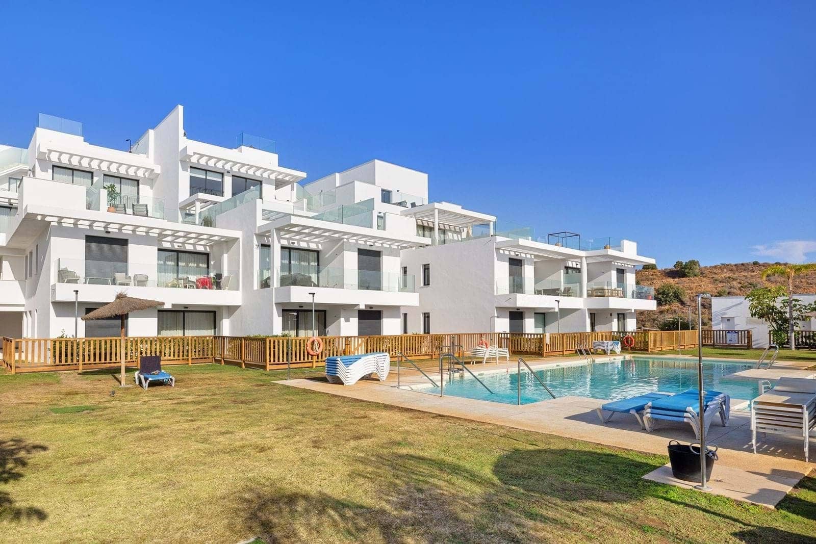 3 bedroom Apartment for sale in Mijas with pool garage - € 695,000 (Ref: 9146104)