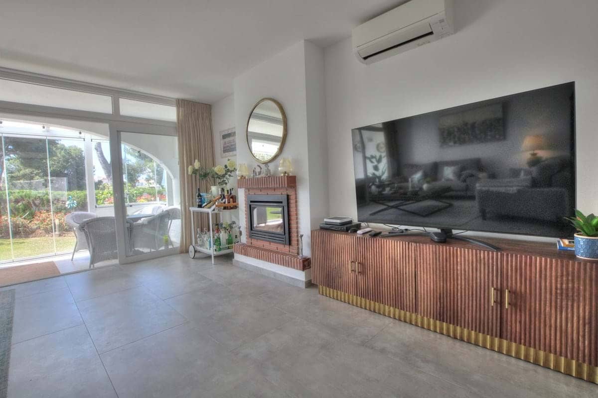 3 bedroom Villa for sale in Mijas with pool garage - € 599,950 (Ref: 9146106)