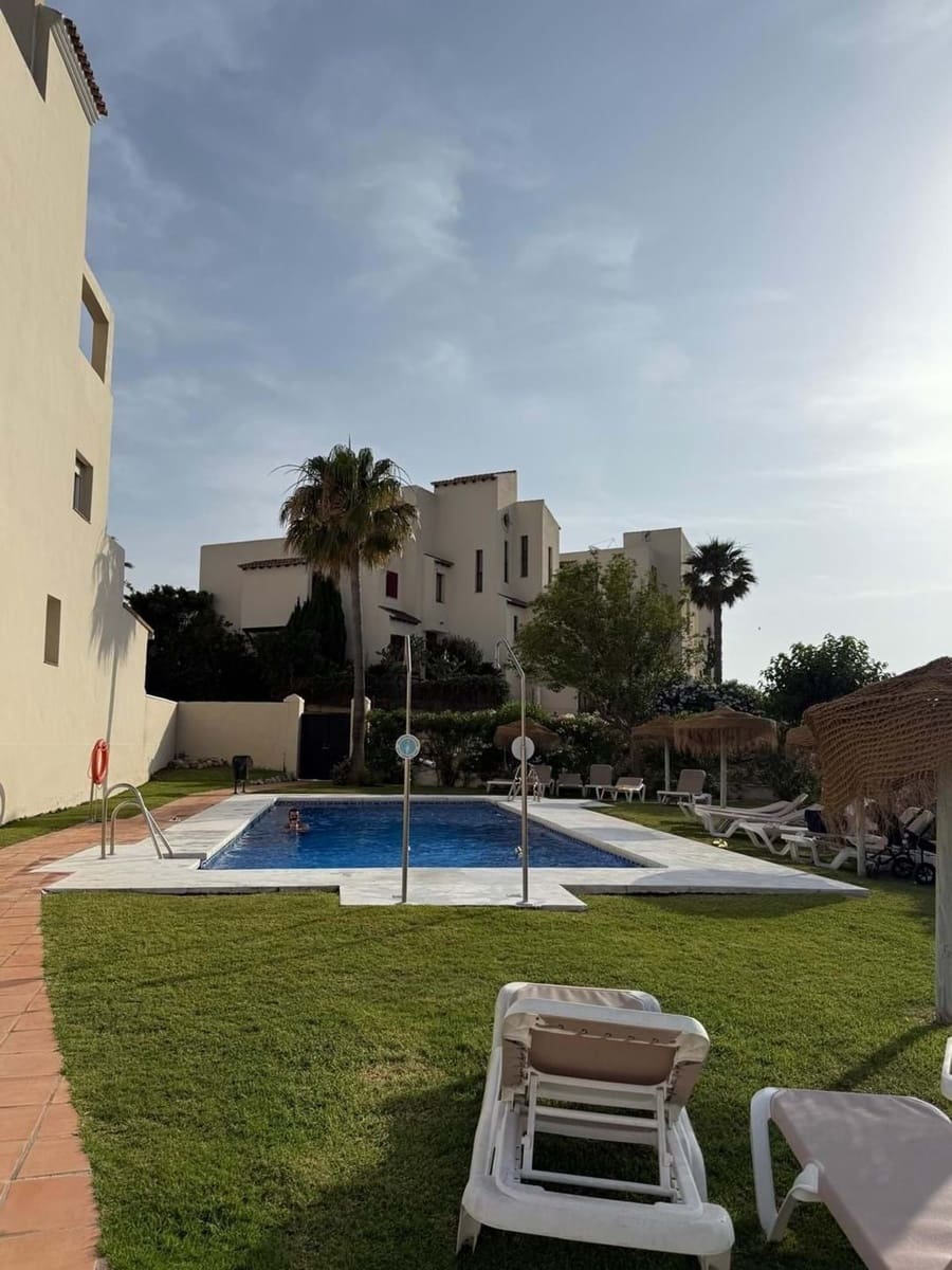 3 quarto Apartamento para venda em Manilva com piscina garagem - 349 000 € (Ref: 9148094)