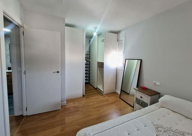 3 bedroom Apartment for sale in Marbella - € 325,000 (Ref: 9149742)