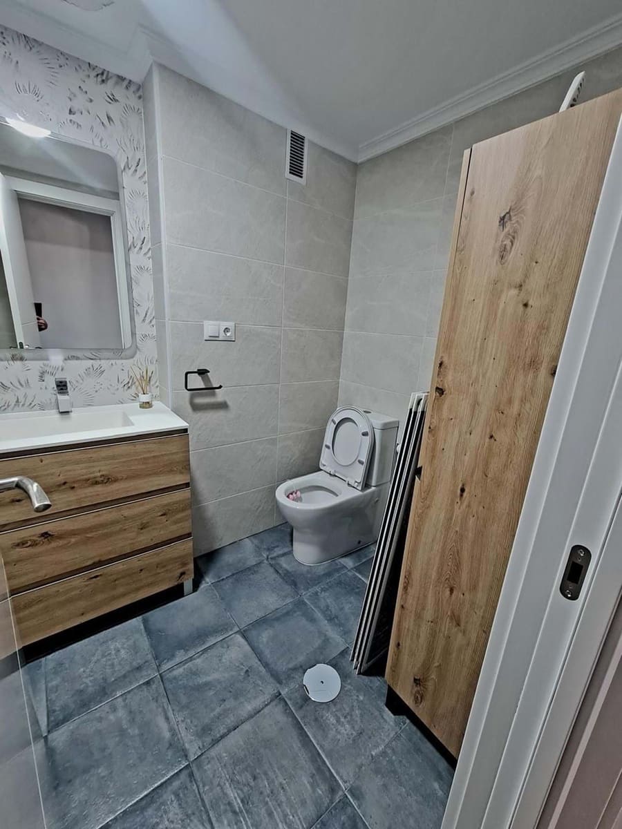 3 bedroom Apartment for sale in Marbella - € 325,000 (Ref: 9149742)