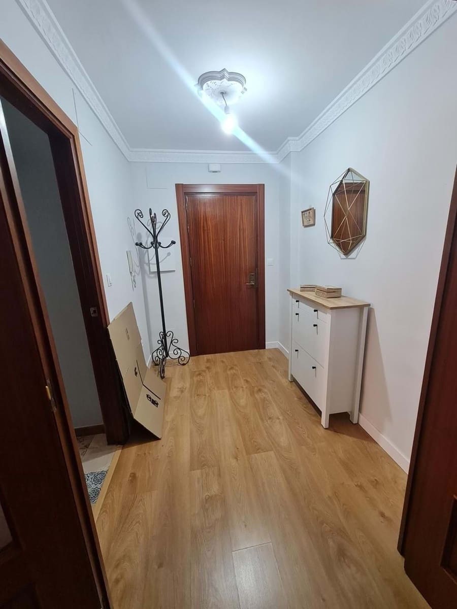 3 bedroom Apartment for sale in Marbella - € 325,000 (Ref: 9149742)