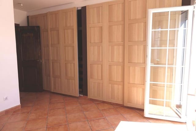 3 bedroom Apartment for sale in Mijas with garage - € 595,000 (Ref: 9150637)