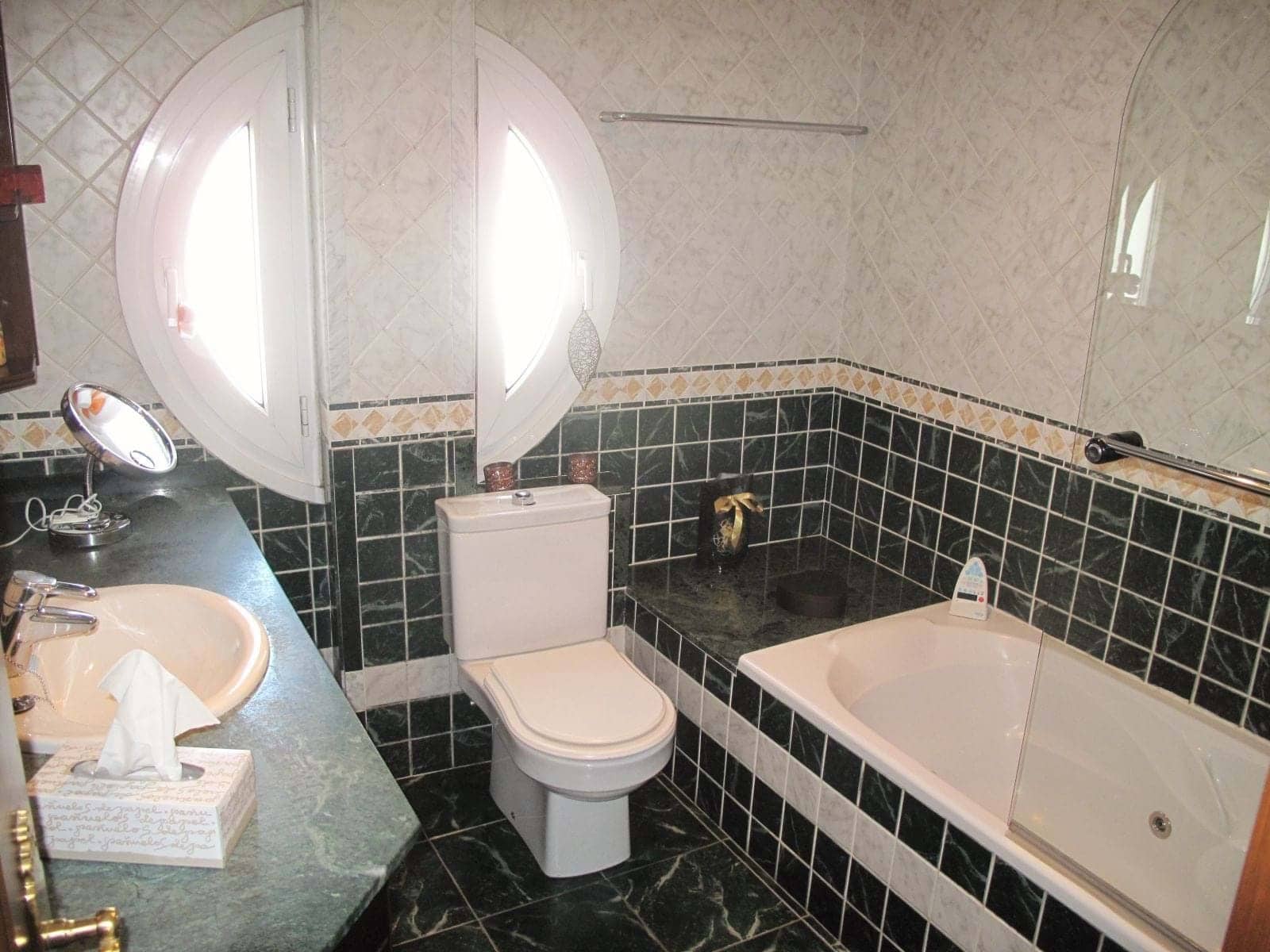 3 bedroom Apartment for sale in Mijas with garage - € 595,000 (Ref: 9150637)