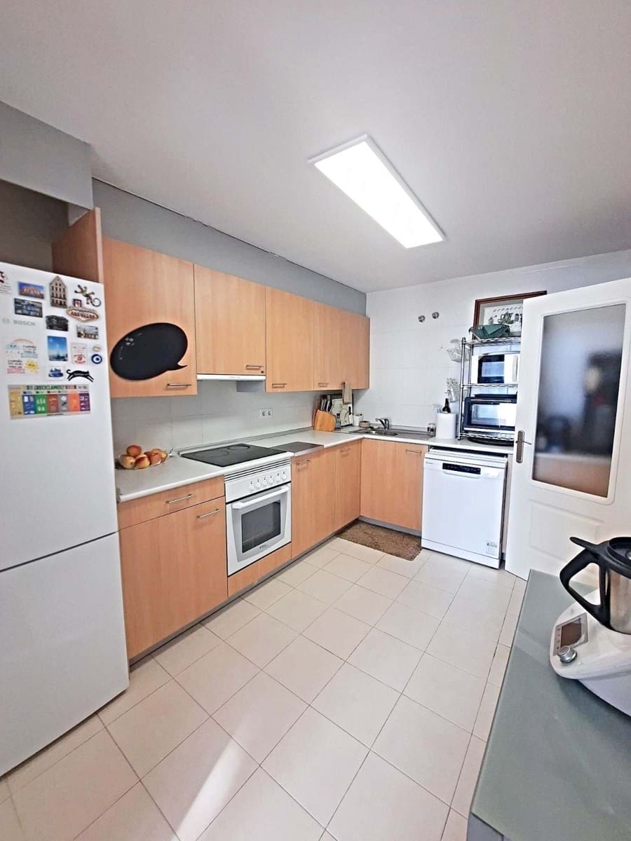 2 bedroom Apartment for sale in Benalmadena with pool garage - € 597,000 (Ref: 9150906)