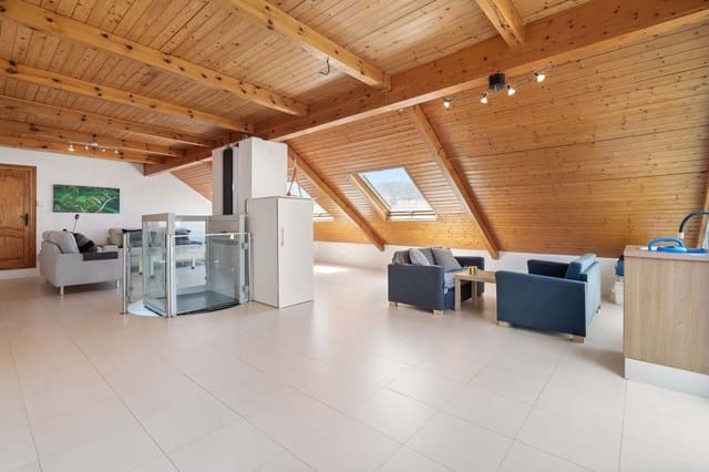 3 bedroom Apartment for sale in Fuengirola with garage - € 618,000 (Ref: 9153220)