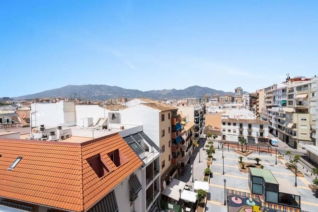 3 bedroom Apartment for sale in Fuengirola with garage - € 618,000 (Ref: 9153220)