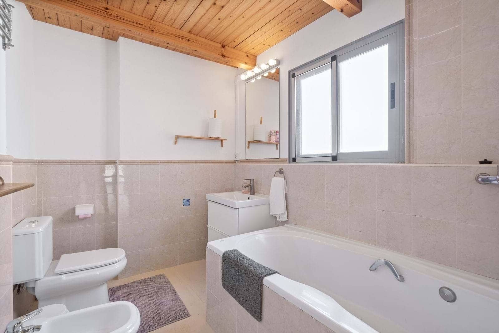 3 bedroom Apartment for sale in Fuengirola with garage - € 618,000 (Ref: 9153220)