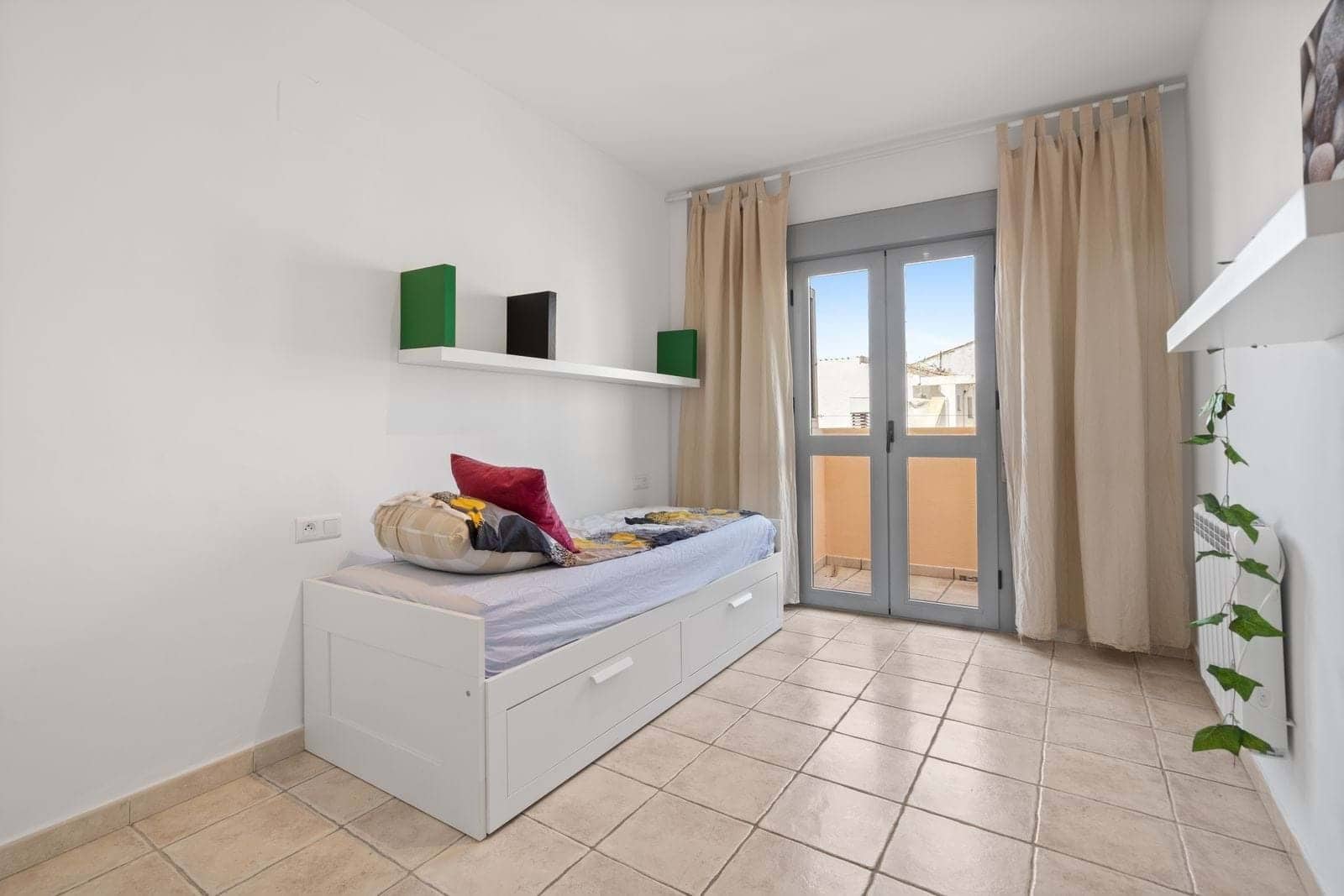 3 bedroom Apartment for sale in Fuengirola with garage - € 618,000 (Ref: 9153220)