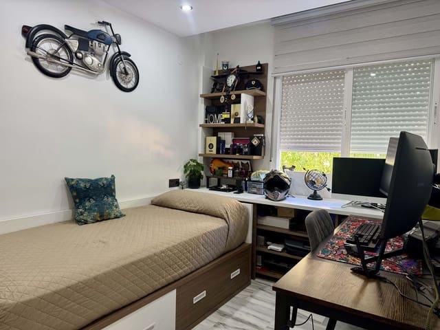 3 bedroom Apartment for sale in Benalmádena with pool garage - € 399,000 (Ref: 9153304)