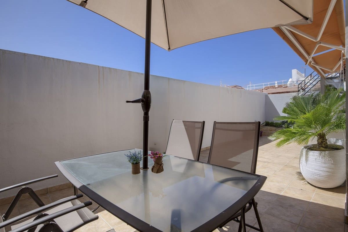 Chalet de 4 habitaciones en Fuengirola en venta - 555.000 € (Ref: 9165480)