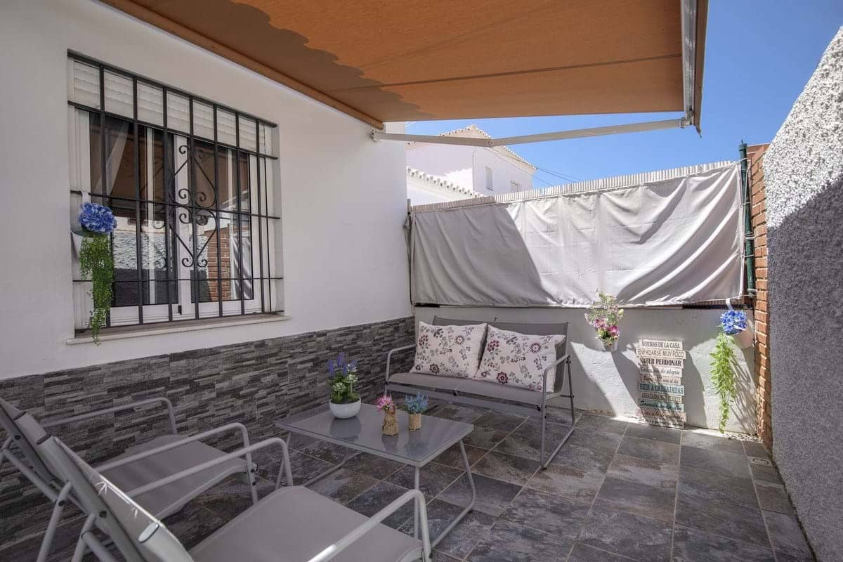 Chalet de 4 habitaciones en Fuengirola en venta - 555.000 € (Ref: 9165480)